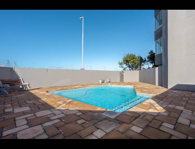 2 BEDROOM APARTMENT TO LET IN MUIZENBERG